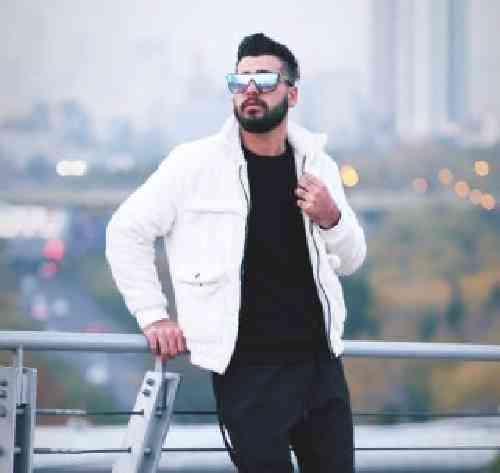 هومن نجفی و یه گوشه کزکمو عکس چویلد کیشم